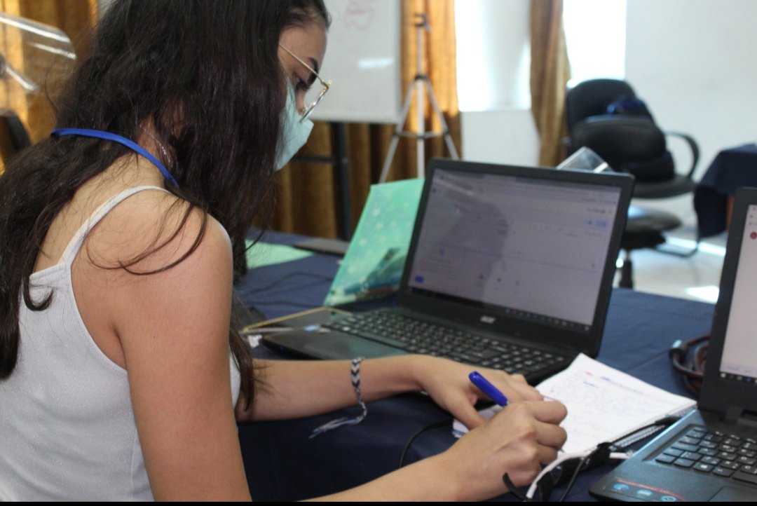 Elena Sinel FRSA tweet media