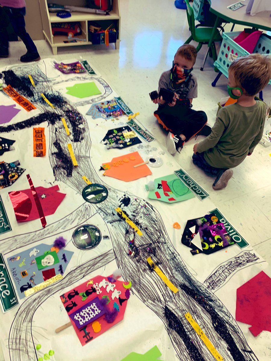 DanzDucks's tweet photo. We kicked off our sign study creating a halloween town. Students were so engaged designing their houses and our roads. Stay tuned for the final product. #day2 #signstudy @TeachStrategies @PrincipalMPES @PaulONeill1972 https://t.co/6cYeZyOpuX