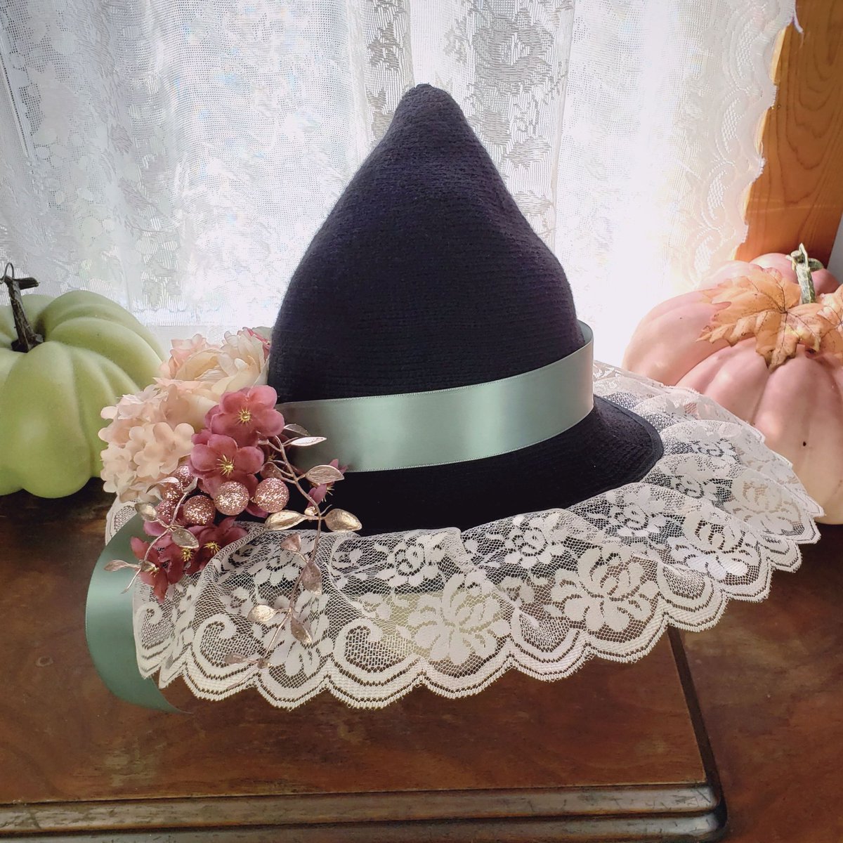 🌿GIVEAWAY🌿🌸
We're giving away a pastel witch hat!
To enter:
🌸 Follow us!
🌸 Retweet this post!
🌸 Bonus: tell us what you'd wear it with!
We ship worldwide 🌎 Ends 10/16 at 11am Pacific