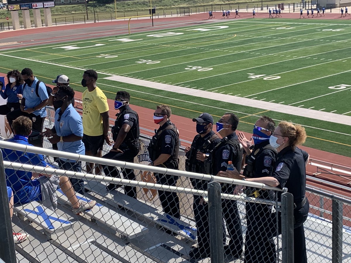 Thank you LPD for this opportunity to have a conversation with our team today. SRO Graham and Ward for setting it up with First Down Ride Along. ⁦<a href="/Leander_Police/">Leander Police</a>⁩ ⁦<a href="/FozzyWhitt/">Fozzy Whittaker</a>⁩ ⁦<a href="/LeanderHS/">Leander High School</a>⁩ ⁦<a href="/LLionsFootball/">Leander Lions FB</a>⁩