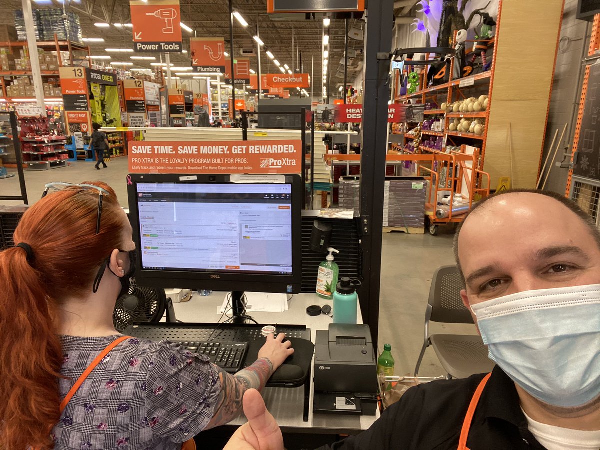 DParks_THD's tweet photo. “Quote of the Day” training with the PASA’s and D23 Specialists today. #ProMRO and #QuoteCenter utilization to save our Pros time and money @KeislingVicky @Alexis_3323 @DPalanuk @DaleTHD2587 @MsYatesThd2510 https://t.co/aaD0HAsDk2