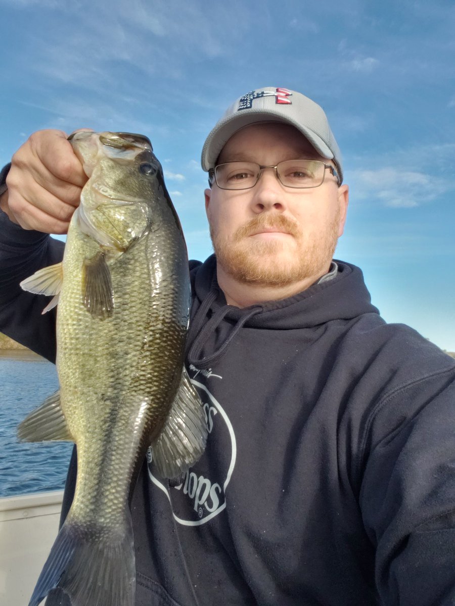 InsuredByBrent's tweet photo. Found a couple fish today. #fallbassfishing #octoberbass #connectscale #bullshad #chatterbait #squarebill #bassfishing https://t.co/vs4ID5HrNy