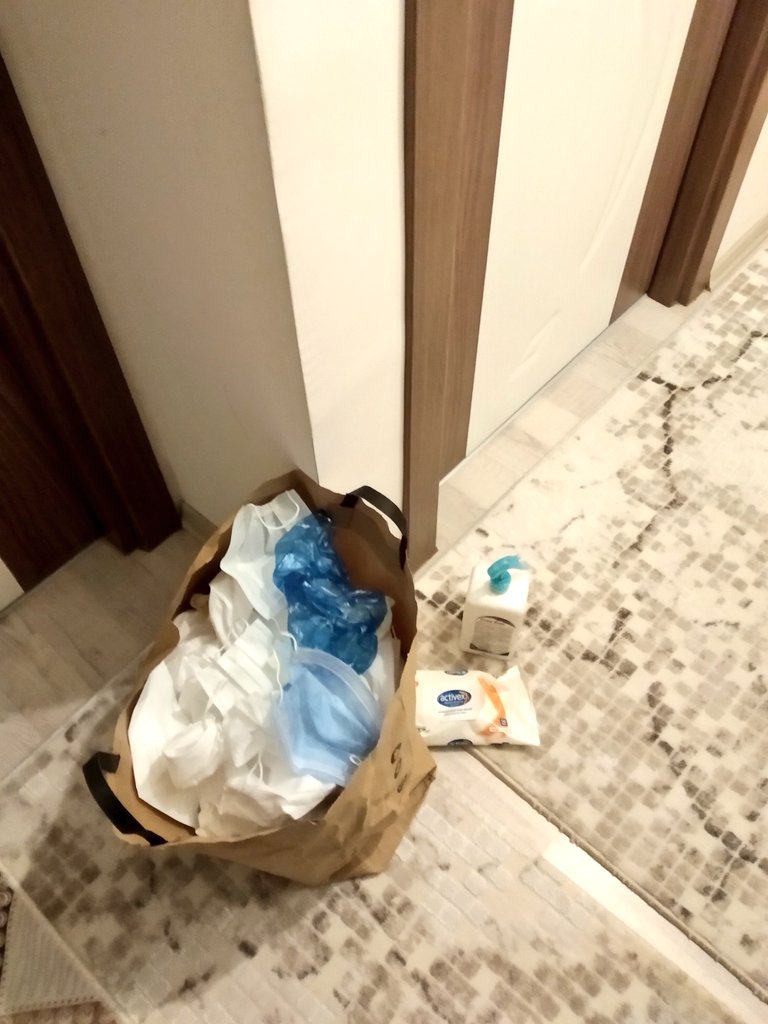 #ısıklaryanıyor 
#COVID19 
😷