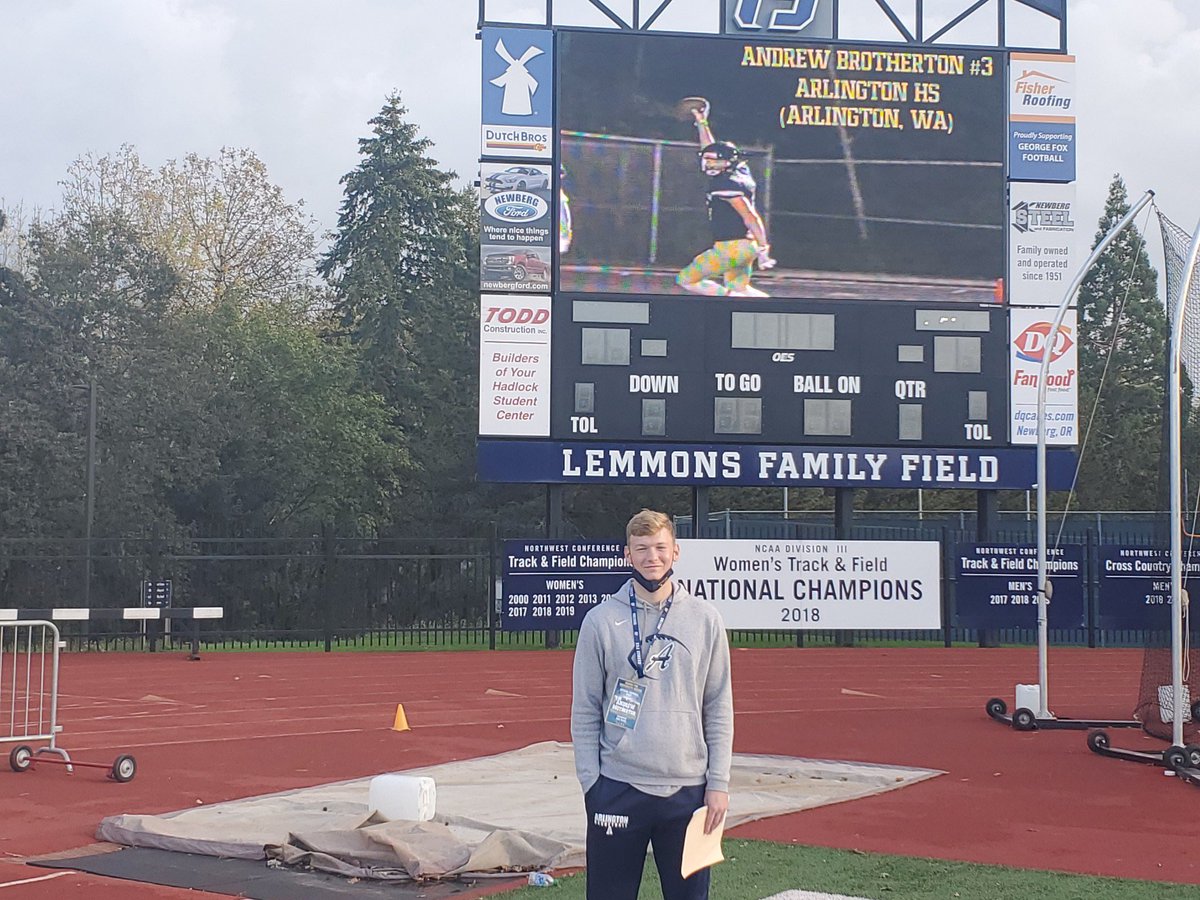 Had an amazing visit at Georgefox university yesterday. Thank you to Coach Casey and the entire coaching staff for making this such a great experience!! @DBCoachThomas @LBCoachSanders <a href="/GFUAthletics/">George Fox Athletics</a> <a href="/GFUFootball/">GFU Bruin Football</a>