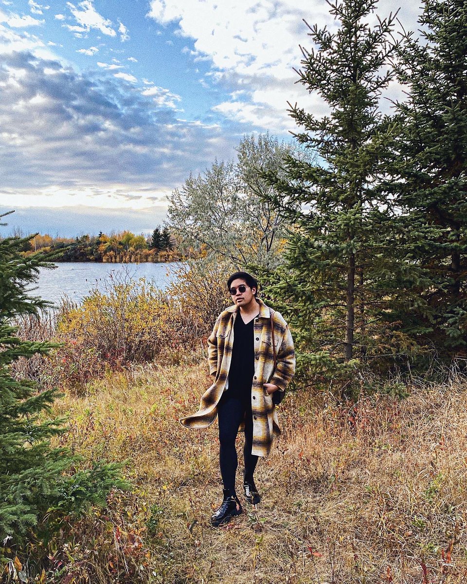 we love a good fall moment 🍂 @aritzia #fall20 #aritzia