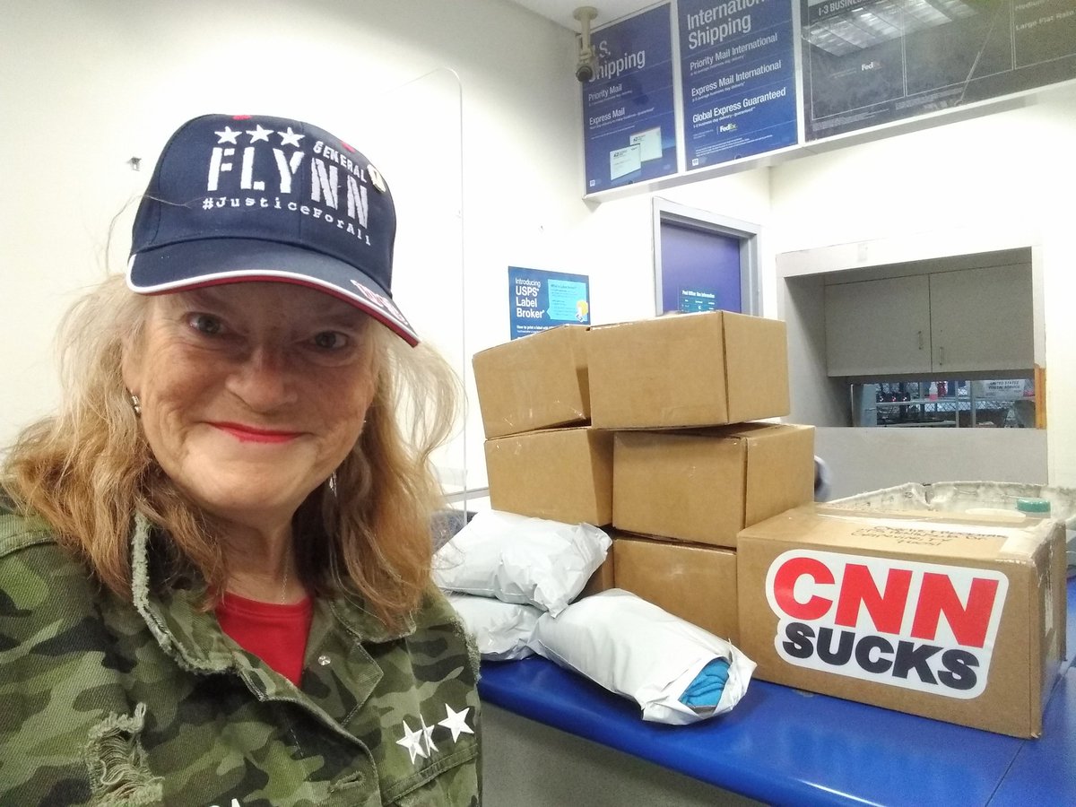 whaleswarrior's tweet photo. There really is a postal employee behind all these boxes ๐คฃ
#PatriotsEducating
#ThePeoplesBridge
#OneHelloAtATime https://t.co/Gk1pNdQDpb