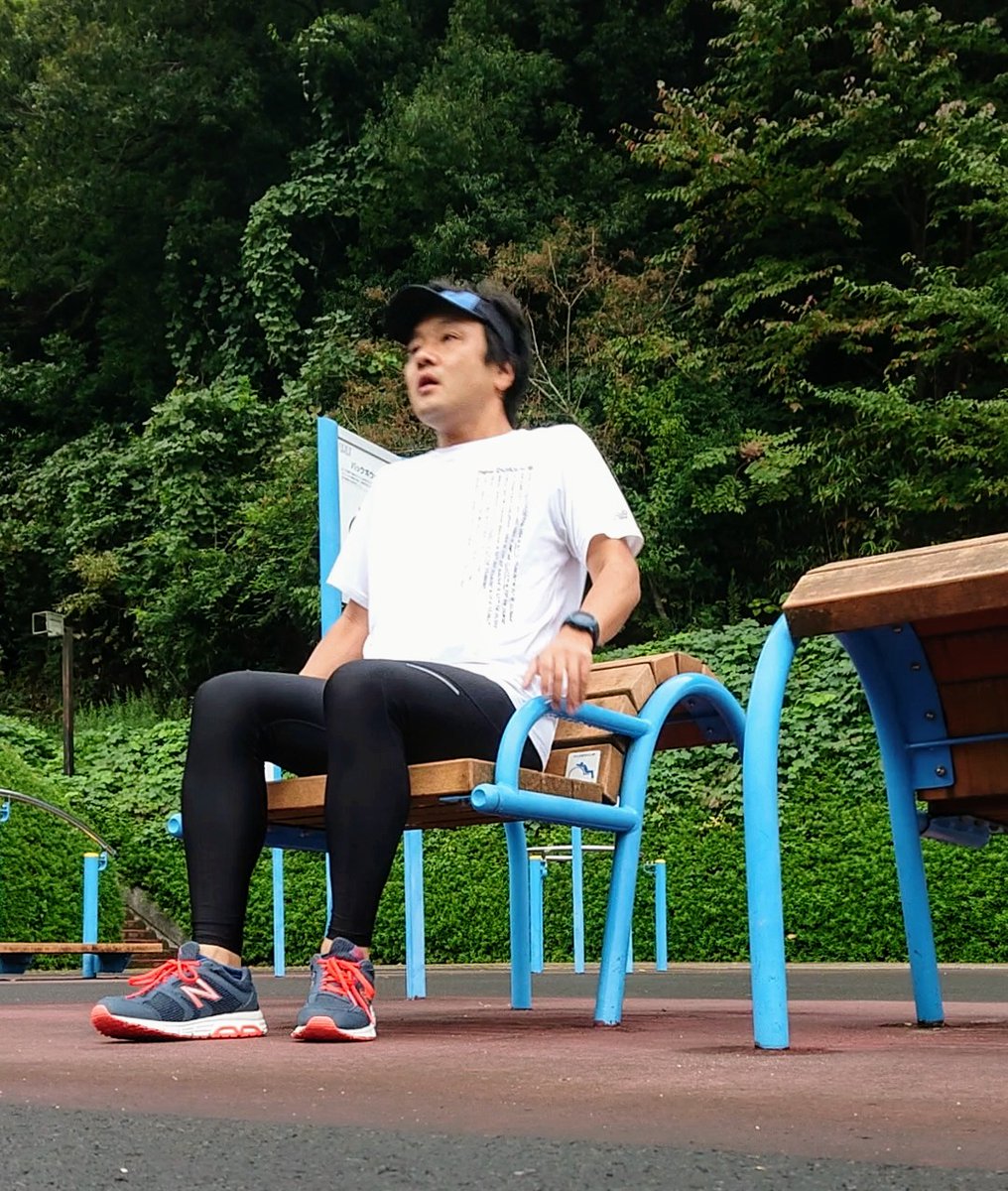 murdar_s's tweet photo. 昨日は偶然10.14キロでしたが、今朝は10.15キロで時計止めました(笑)
3980円のシューズでも、紐のカラー換えるだけでテンション上がりますね⤴️⤴️
#newbalance #ニューバランス #M460
#garmin #beatyesterday https://t.co/wvf2sEFSUo