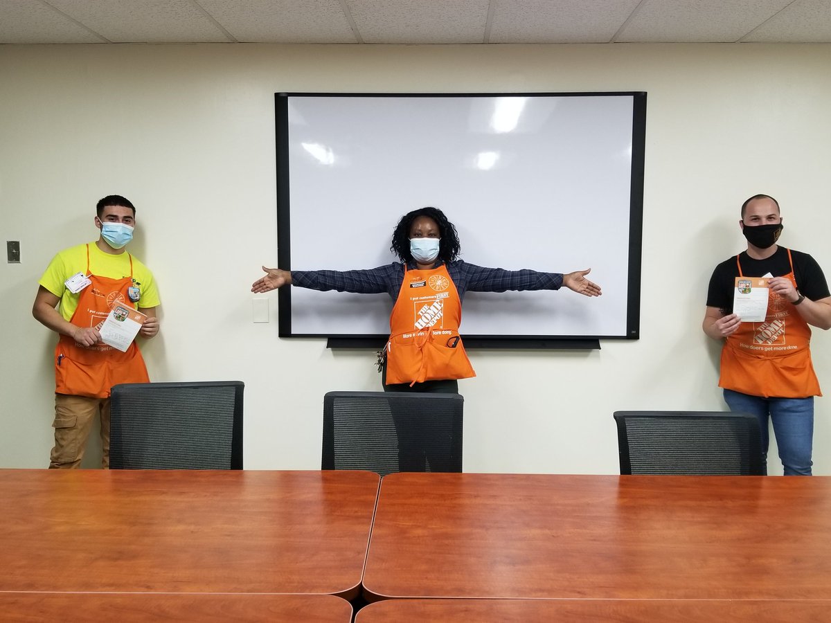 Shanda N. (@shandanegron) on Twitter photo SASM Eglitha recognising 2 of her DHs for all their hardworking each & every day. Thank you D24 DH Melvin & D59 DH Charles. Keep up the great job you're doing. <a href="/DHRMgregorio/">Maria Soto</a> <a href="/MattKeatinghd/">Matt Keating</a> <a href="/Lfam6Lynch/">Yvonne lynch</a> <a href="/eglitha/">Eglitha Exil</a> SASM Eglitha recognising 2 of her DHs for all their hardworking each & every day. Thank you D24 DH Melvin & D59 DH Charles. Keep up the great job you're doing. <a href="/DHRMgregorio/">Maria Soto</a> <a href="/MattKeatinghd/">Matt Keating</a> <a href="/Lfam6Lynch/">Yvonne lynch</a> <a href="/eglitha/">Eglitha Exil</a>