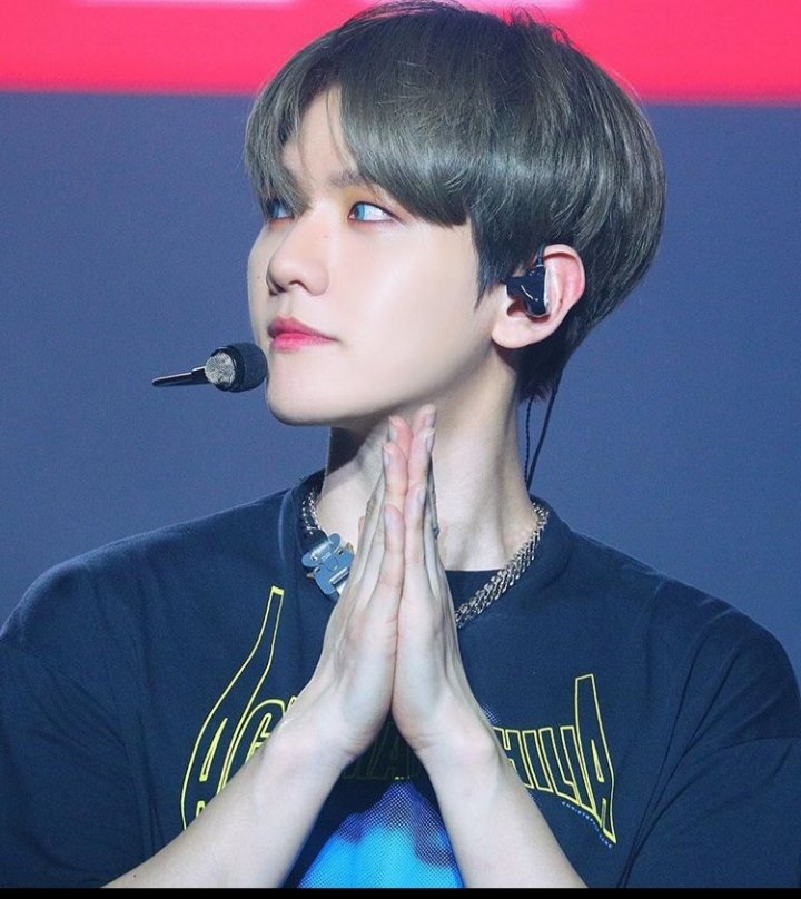 Dayitto200711's tweet photo. #EXOLVoteBBMA #EXOxBBMAs 
#EXOLsUniteForBBMAs #BillboardTNT @weareoneEXO https://t.co/jbJ1hcX6ky