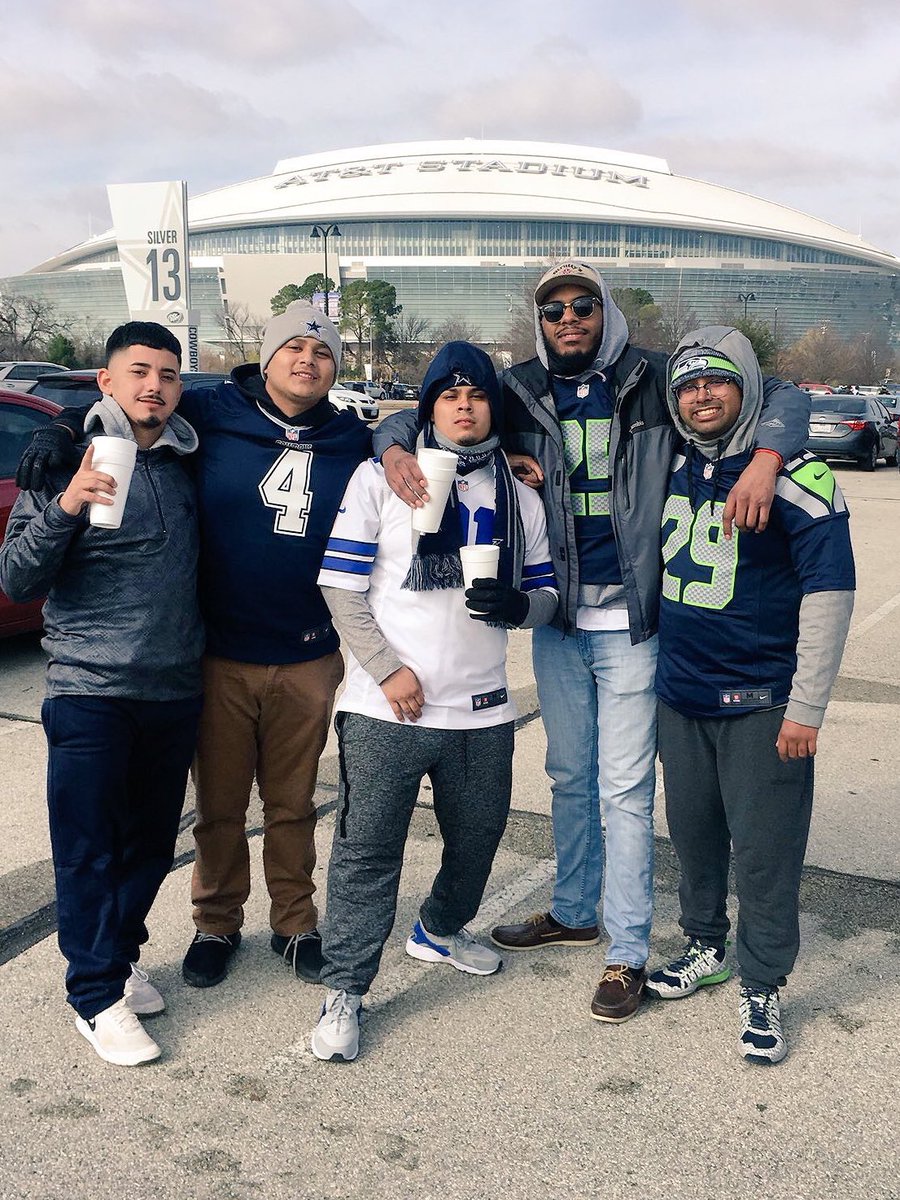 HungLowJoe05's tweet photo. Happy birthday to my boi @jeremy_hancho , love you boi stay strong #FreeJerm https://t.co/Fyth1GkDrd
