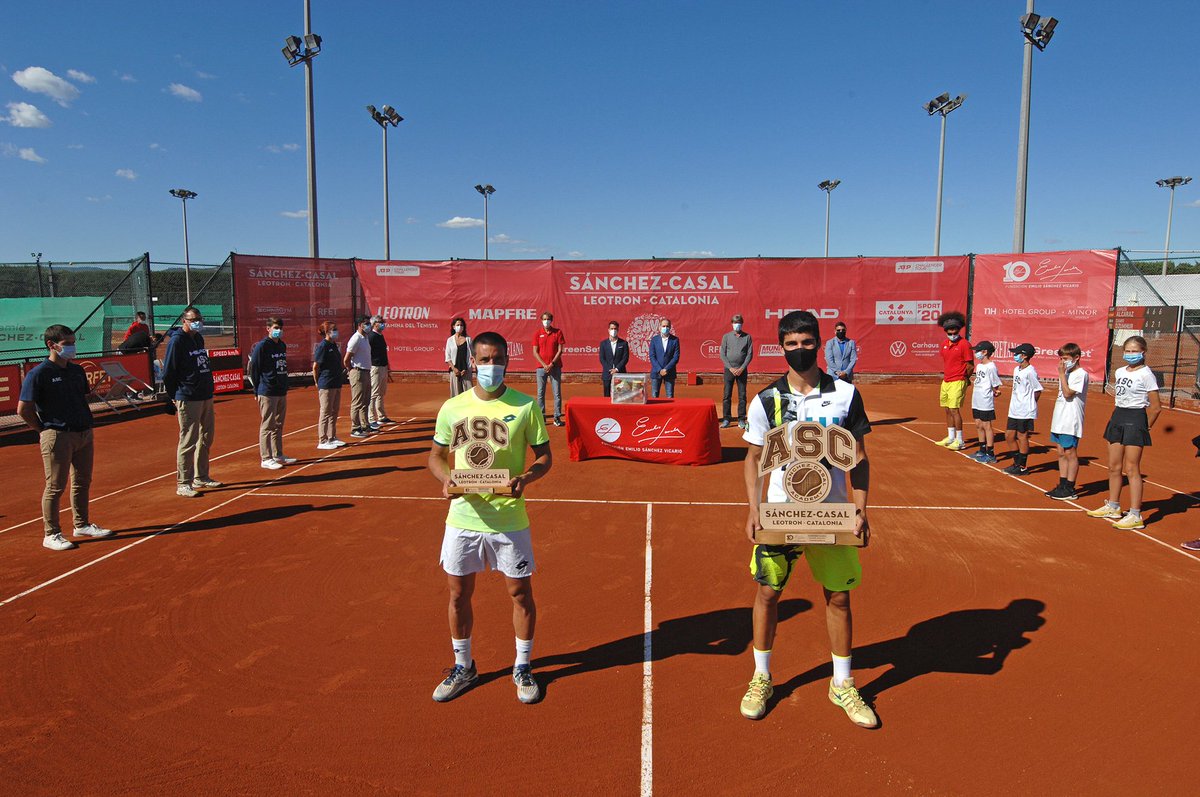 Estimado <a href="/MigueldiazFtm/">MigueldiazRFET</a> gracias por el increible apoyo para sacar adelante en Challenger @sanchezcasal Leotron Catalonia, el trabajo de la <a href="/RFETenis/">Tenis España</a> <a href="/MAPFRE/">Mapfre</a> es el de potenciar la competicion y apoyar. @alcarazcarlos03 la promesa-realidad se lleva torneo. Enhorabuena y gracias.