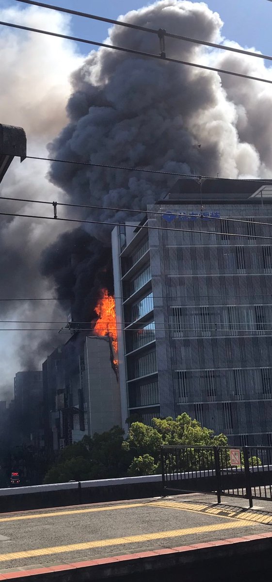 【ビル火災】三重県四日市市で火事！　四日市駅付近のビルから炎と煙まとめのカテゴリ一覧いろいろまとめbeansについて関連サイト一覧