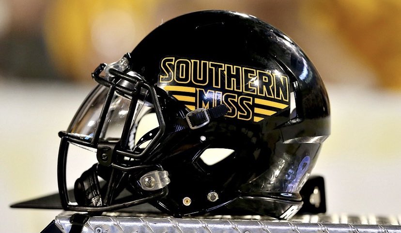 Jrob3Robinson's tweet photo. Thank you GOD.. Very very blessed to receive my first D1 offer from the University of Southern Mississippi.. Give all the glory to GOD๐๐พ #SMTTT https://t.co/WHelOissY1