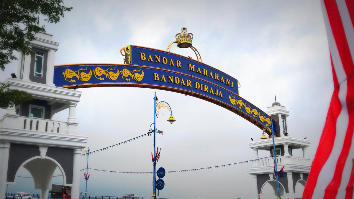Muar Bandar Diraja A Twitter Bandar Maharani Diisytiharkan Sebagai Bandar Diraja Johor Darul Ta Zim Pada Tahun 2012 Oleh Dymm Sultan Ibrahim Sultan Iskandar Infomuar Https T Co Ubircevv4v Twitter