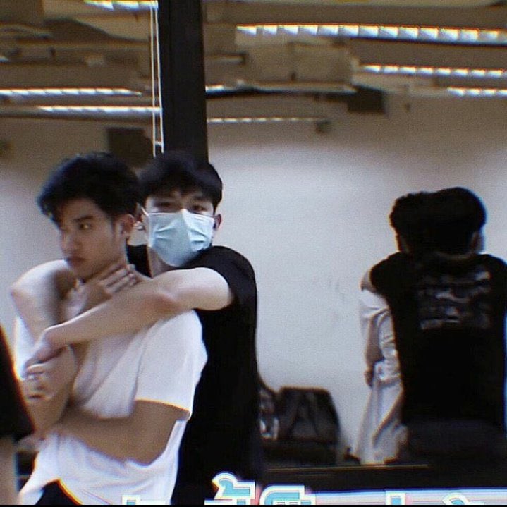 hug your tawan some more and never let go ♡