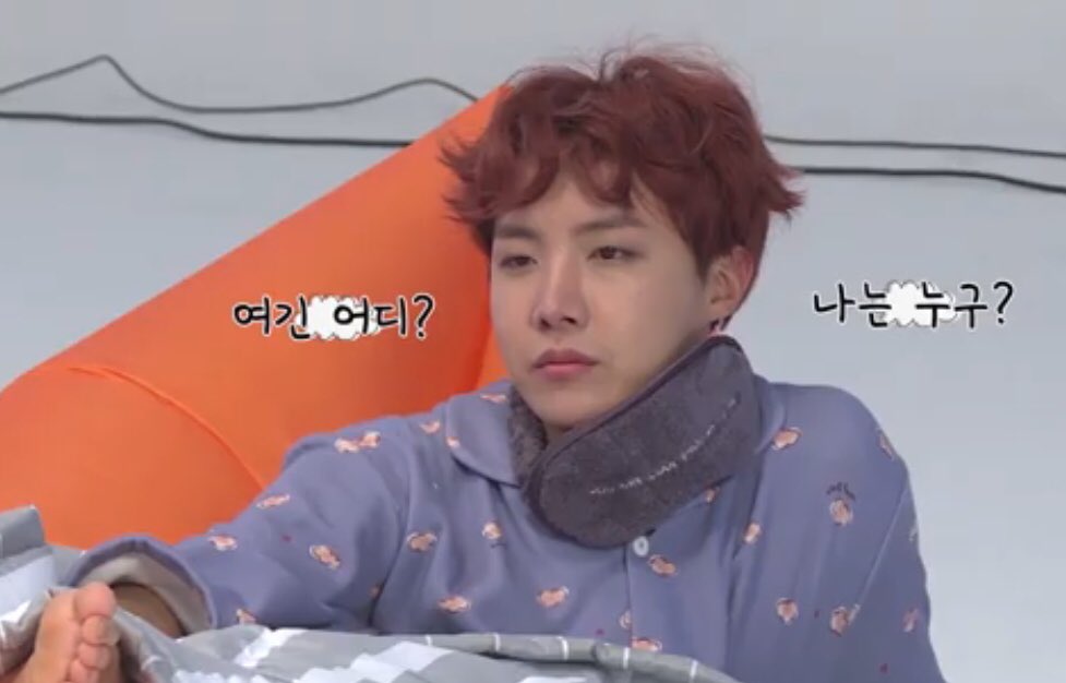 Galixx_'s tweet photo. ARMY esperando la presentación de los chicos:
 #BillboardTNT @BTS_twt #BTSxBBMAs https://t.co/mXdGLoPJ1q