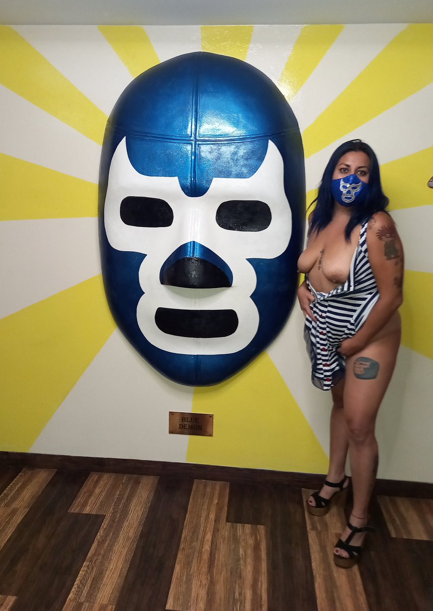 KikaBLUE2's tweet photo. @hotelHarena A mi me encantaría pasar una rica tarde con alguno de ustedes en @hotelHarena... 

Si gano, elegiré al azar a alguno de los que me regalen ❤ y 🔁

Me ayudan??? https://t.co/UloGCuMZNg