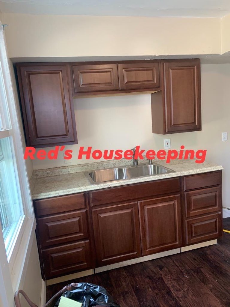 DJsJanitorial's tweet photo. Some pictures of before and after of a apartment turnover my residential division did today #redshousekeeping . #letusdoyourdirtywork #cleanouts #Lancaster #buffalo #clarence https://t.co/XdGqUlUIZ4
