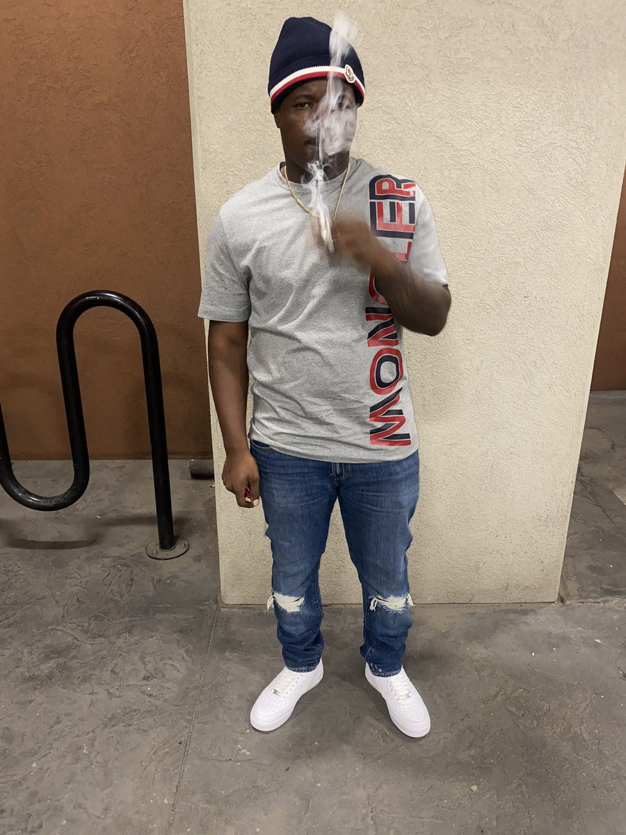 PopsouljaCook's tweet photo. Heavenly Father Iโm A Soulja Iโm Getting Hotter Cause The Getting World Getting Colder ๐ค #LLBIGTRAV #LL5310 #LLP #MG4L ๐ฉธ https://t.co/Q9cWMugNBf