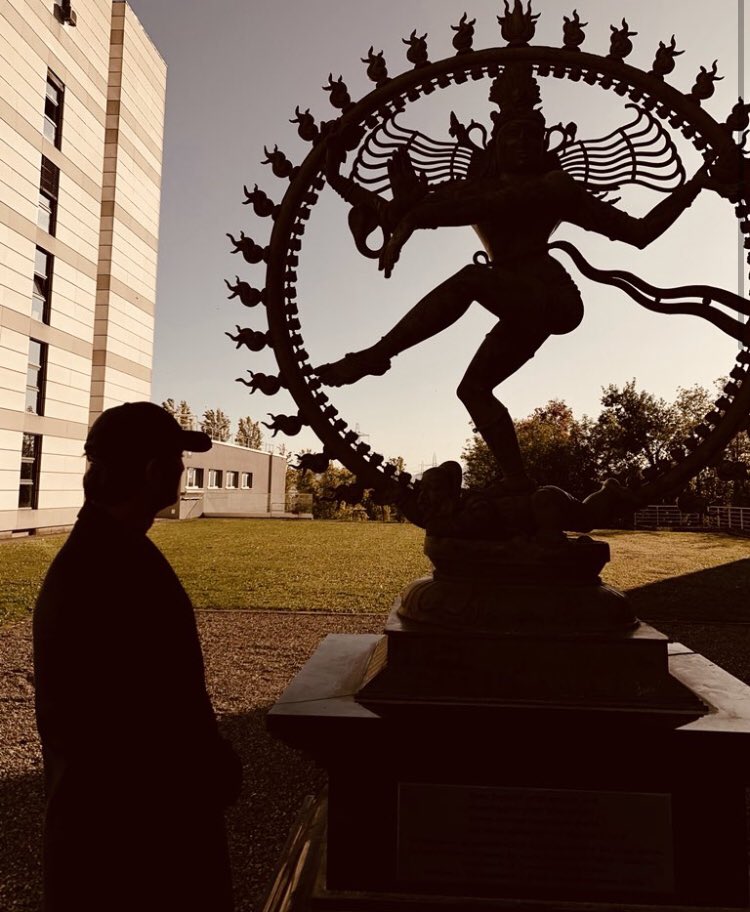 SsrHerefor's tweet image. WE ARE NOT ALONE IN THIS FIGHT .. THEY 👇🏽 ARE WITH US EVERY STEP OF THE WAY 🙏🏽🕉🔱 #ProtestInBihar4SSR #VaranasiRoar4SSR