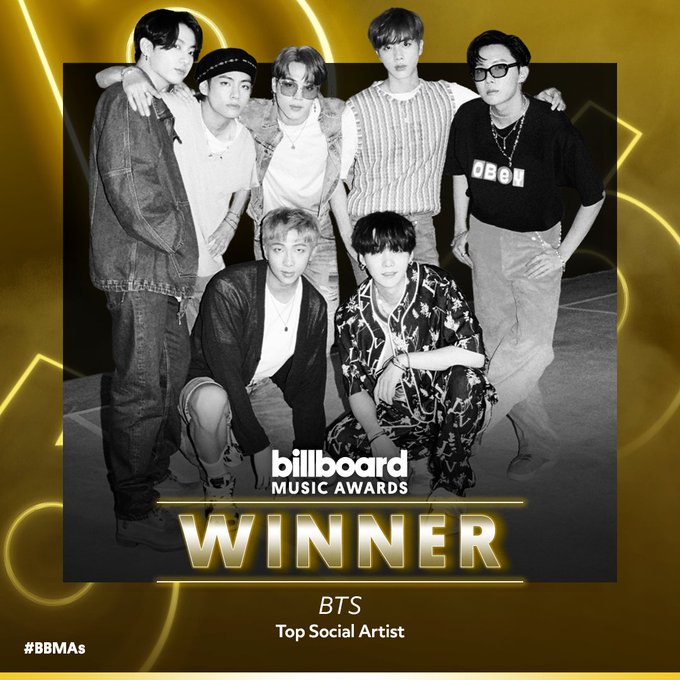 BTS kembali memenangkan piala Top Social Artist di BBMAs
