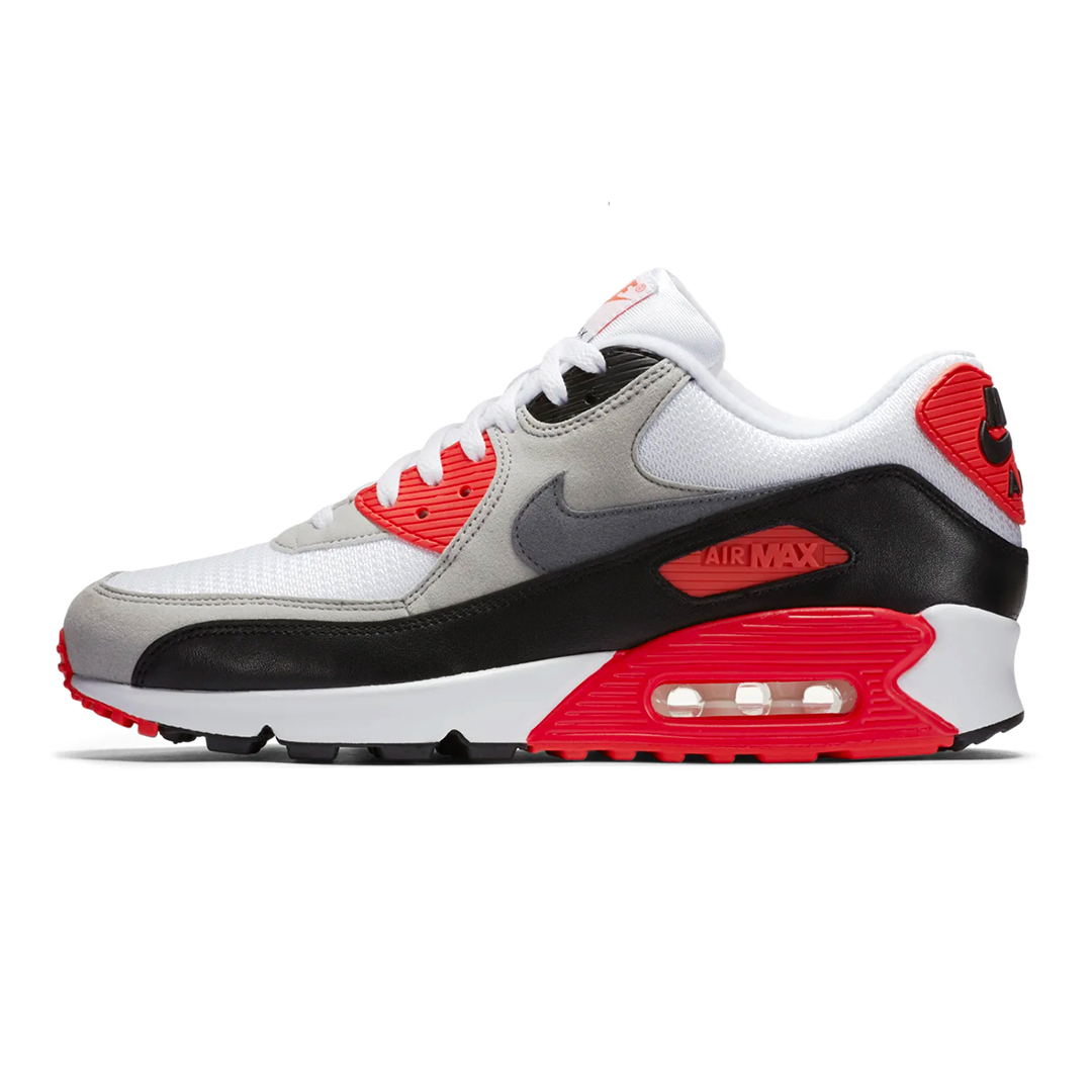 HYPEBEAST tweet media