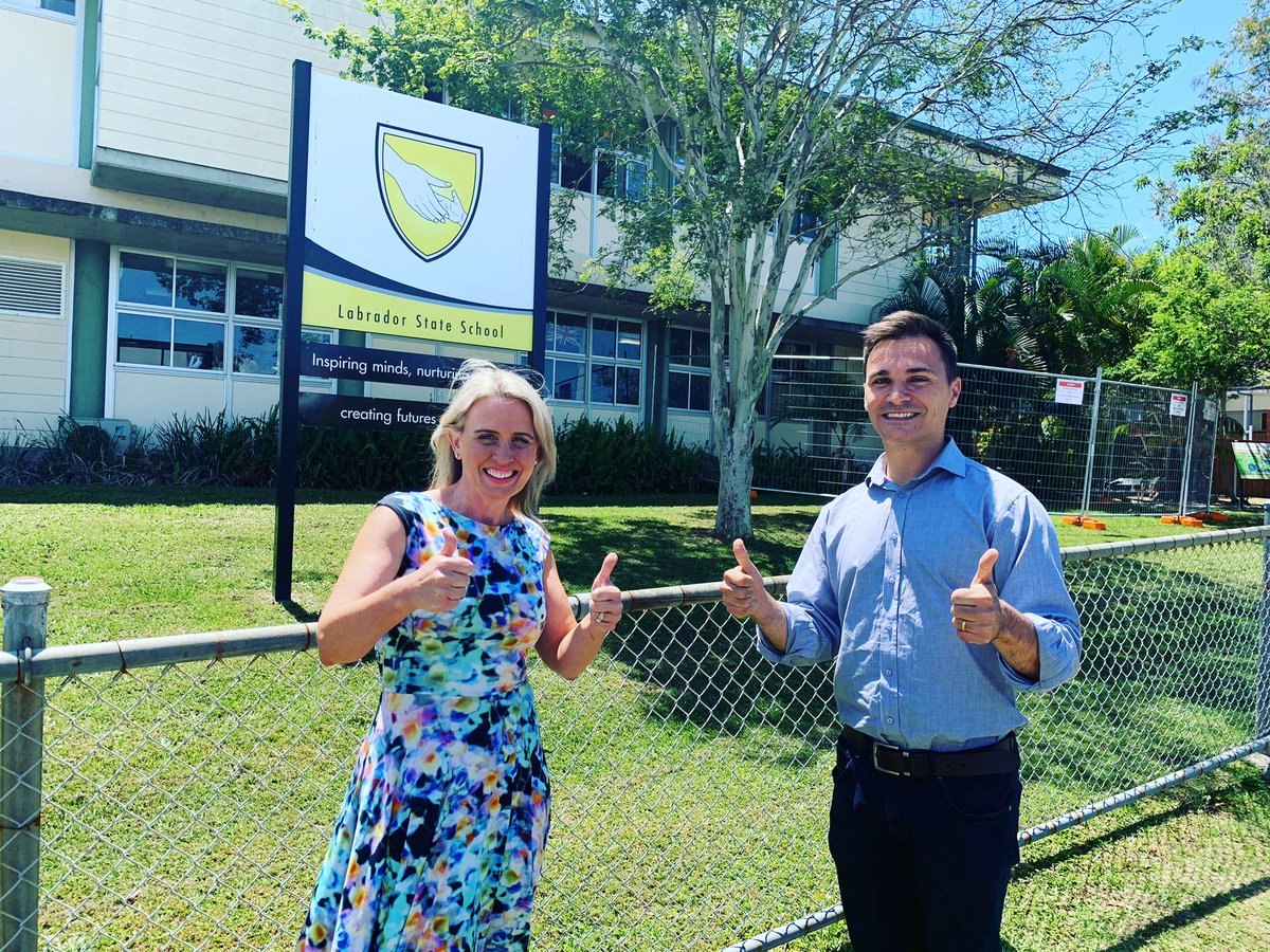 BREAKING NEWS: More funding for Gold Coast schools! 🏫 Great to meet with Ash Borg today to announce $450,000 for two locals schools including; ✔️ $150,000 for Labrador State School to build shade over the playground and install industrial-sized fans in the hall