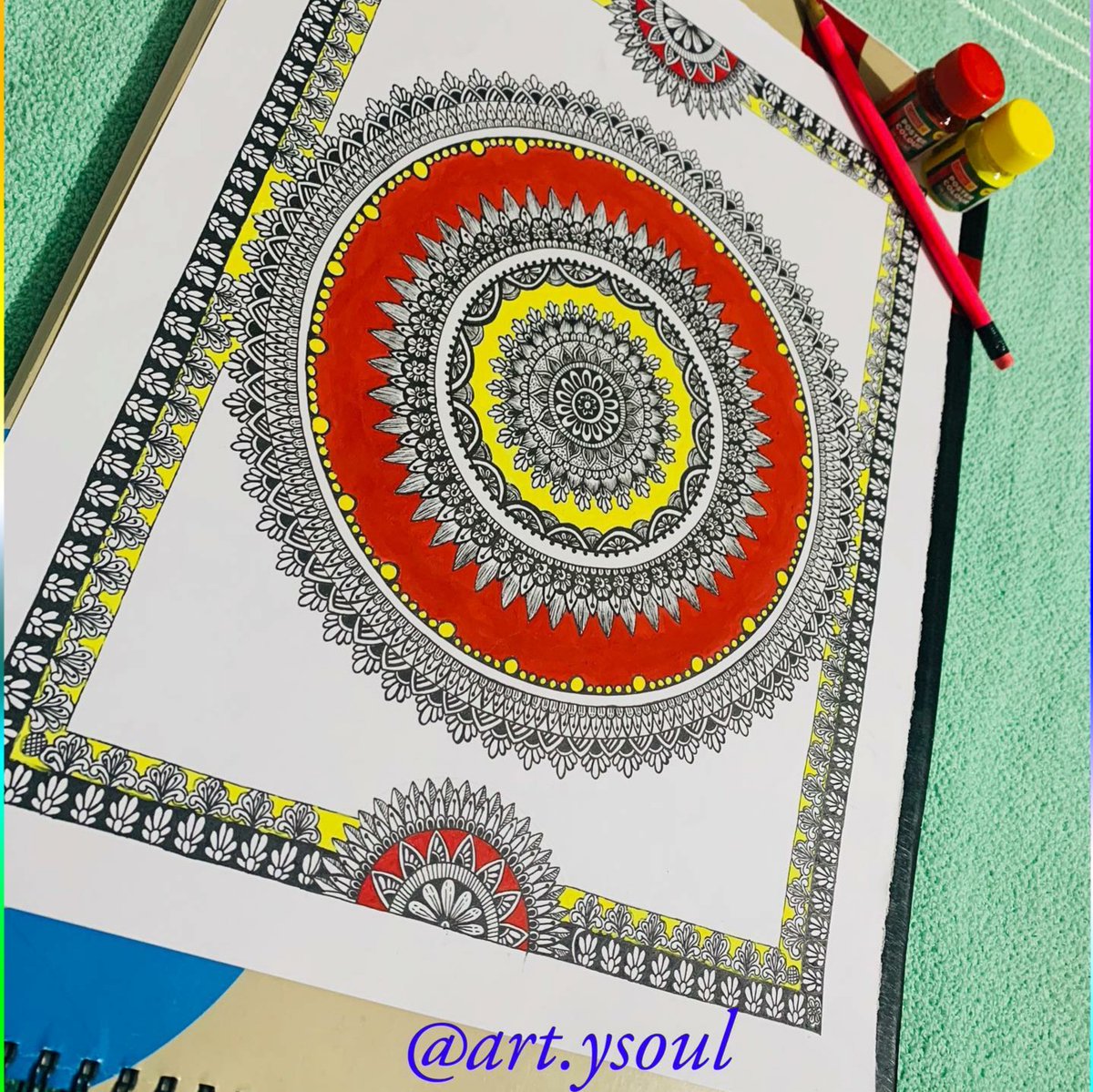 ArtySoul4's tweet photo. Adding these vibrant colours to a mandala feels like adding my favourite colours to this whole Universe...🥰🥰
Dm for purchase 
#artistontwittter #mandala #artysoul #art #paintingoftheday #PaintingForSale https://t.co/HKwOvlntRD