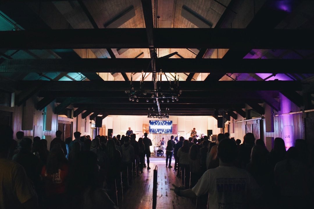 HighlandsAL's tweet photo. This was a #MotionNight to remember! 🙌 We loved getting to worship with our Highlands Students family at 1️⃣3️⃣ locations and hear from different pastors and team members tonight! https://t.co/Etxnzlfubh