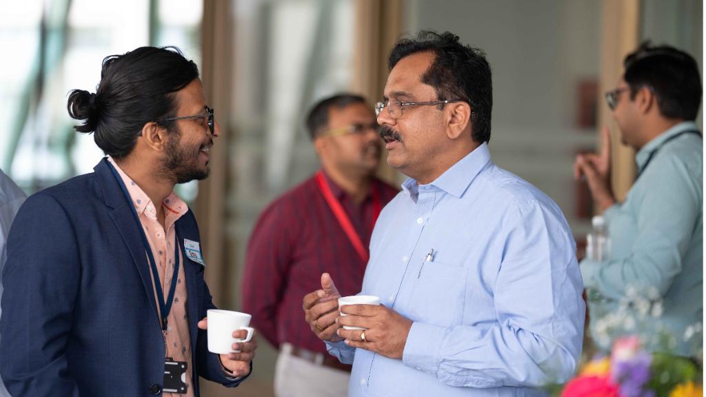 Shell_India's tweet image. 🧪 Top-quality testing infrastructure 
📚 Advice from leading industry experts
Discover more ways how #ShellE4 empowers energy #entrepreneurs to transform their disruptive ideas into successful businesses 🙌
go.shell.com/3lF2ORf