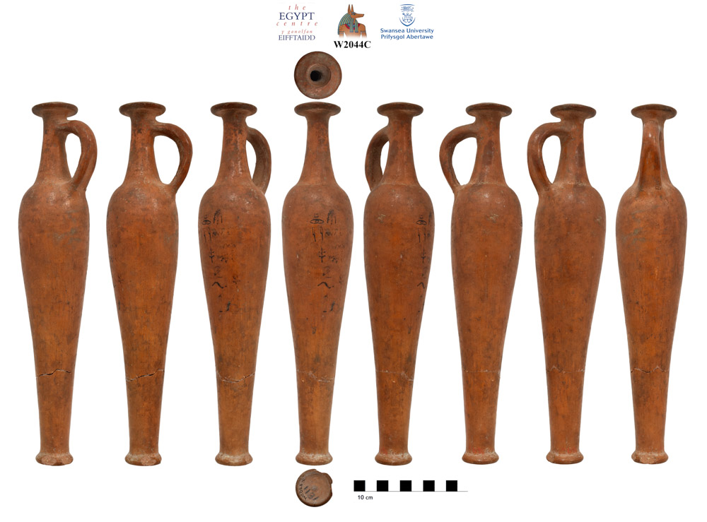 69 new photos just added to @TheEgyptCentre online catalogue, including this beautiful Red Lustrous Wheel-Made (RLWM) spindle bottle. New photography of the object was requested by the Robert Merrillees, the leading authority on these, who spotted it on the catalogue. #Impact https://t.co/zPy4N5Tc8y