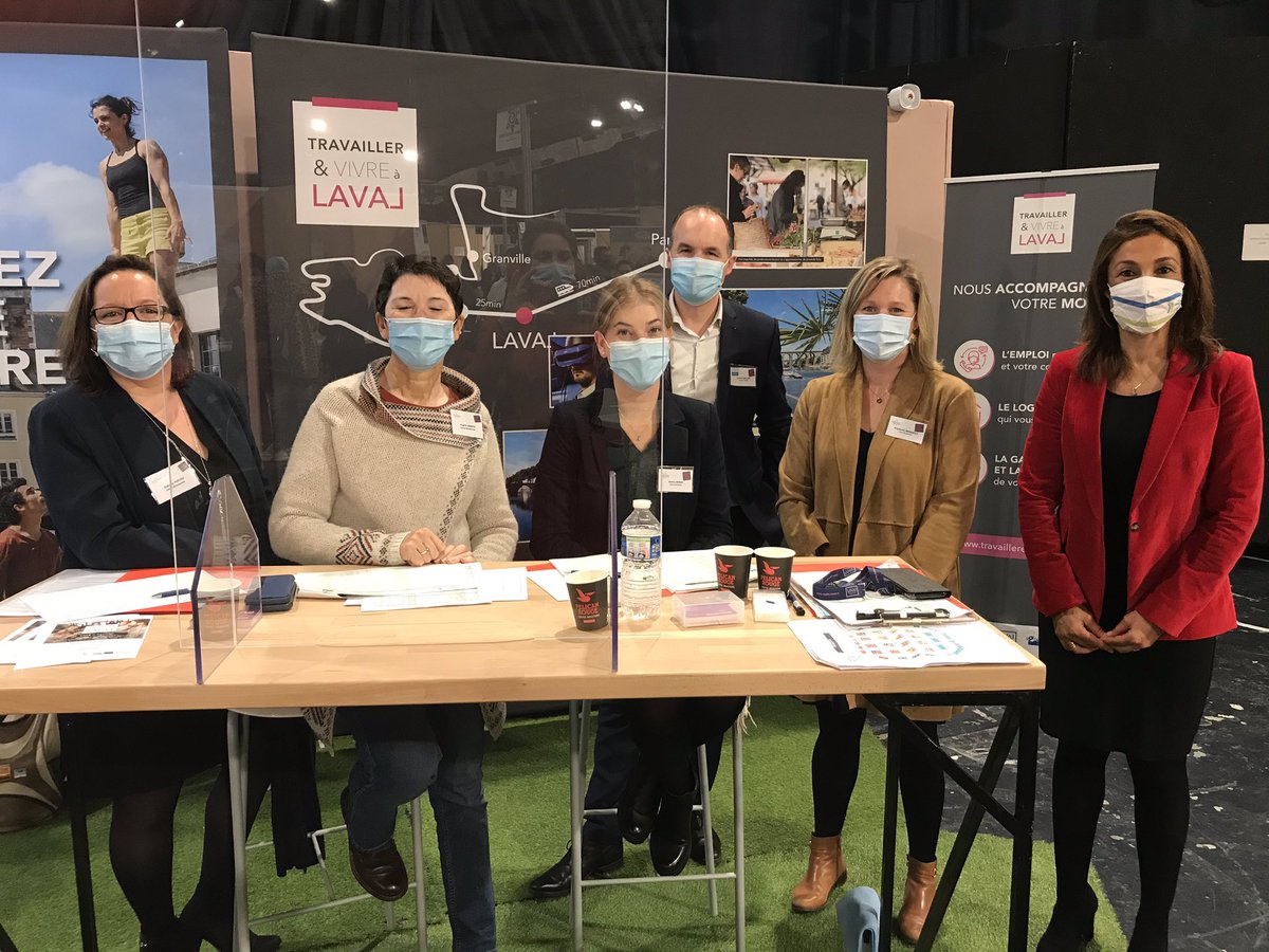 samiasoultani's tweet photo. Une belle affluence ce matin aux RDV de l’emploi avec près de 100 entreprises et organismes de formation en alternance présentes. Bravo à l’équipe @laval_economie pour l’organisation de cette journée incontournable en faveur de l’emploi @LavalAgglo #SLE2020 #emploi @paysdelaloire https://t.co/07MeRQlZtw