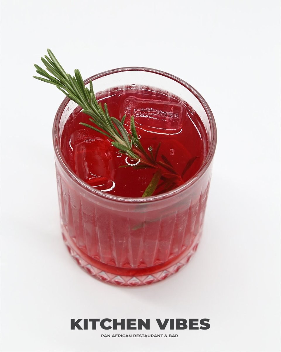 kitchenvibesSA's tweet photo. way too much of anything is bad but too many cocktails is just right so have as many as you want.⁠
 #cocktails #drinks #mixology #cheers #drinkstagram #yum #craftcocktail https://t.co/b0DQSbjJRa