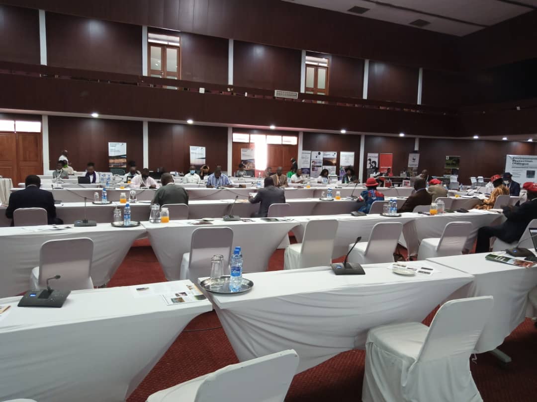 CEJZambia2010's tweet photo. Highlights of the Official opening of the Environmental Protection Dialogue - EPD2020
#EPD2020 #4nature4us #voices4communities
@bread4theworld @wwfzambia @ActionAidZambia @EndWaterPoverty @ICNLAlliance @nangabe @SAYoF_SADC @mwapemgreen @GondoGizim https://t.co/EkTW5sH4jj