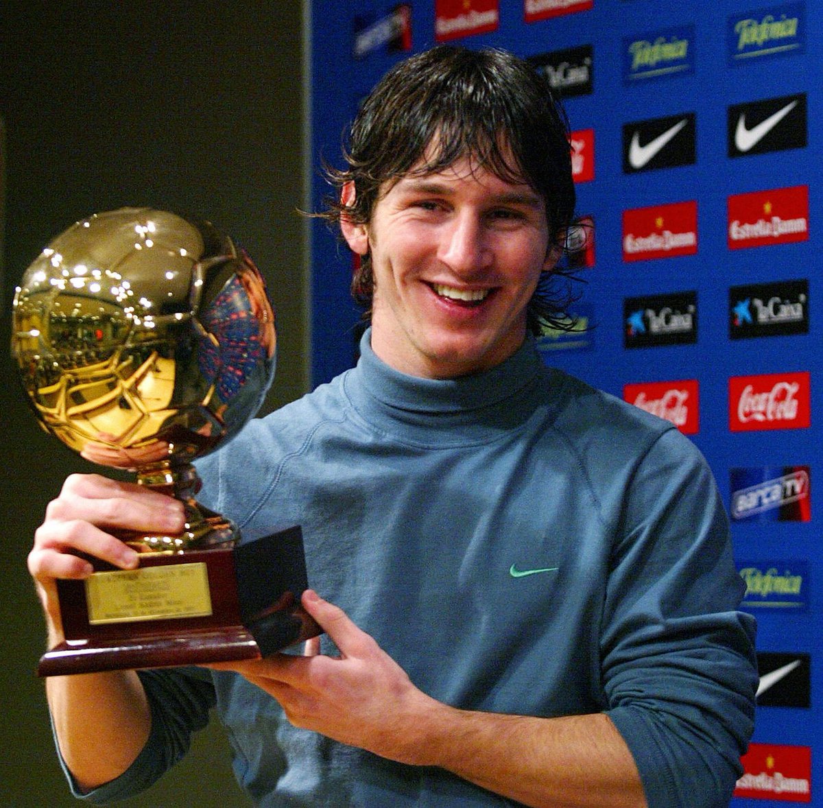 GOAL on Twitter: "Lionel Messi winning the European Golden Boy trophy back in 2005 🏆 https://t.co/Iumxd5UBpi" / Twitter