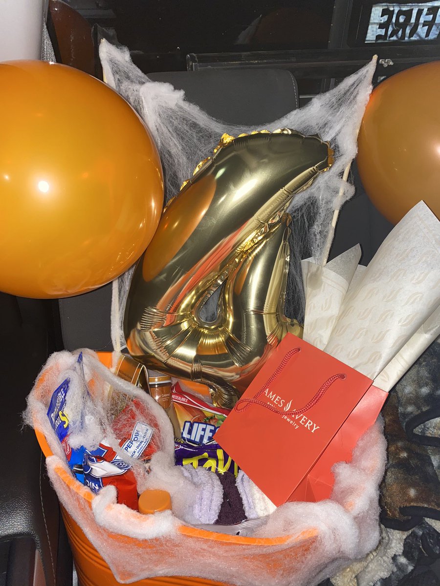 _melon19's tweet photo. No saben cuánto lo amo 😭😭🤞🏻❤️ Felices cuatro meses amor 🥺🥰❤️ @LH_Valenzuela https://t.co/dSgFncnKZ0