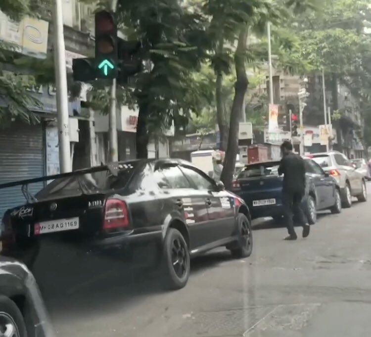 jituk9's tweet photo. @PramodPurohit @SilenceSpks @MumbaiPolice @mumbaimatterz @mumbaitraffic @RoadsOfMumbai @kalpeshcynic @The_CMOW @neetakolhatkar @LocalPressCo @SiddheshSane87 @abubookie SVP ROAD GIRGAON MENACE REPORTED SINCE A YEAR
how it started how it’s going https://t.co/uj4MItmmby