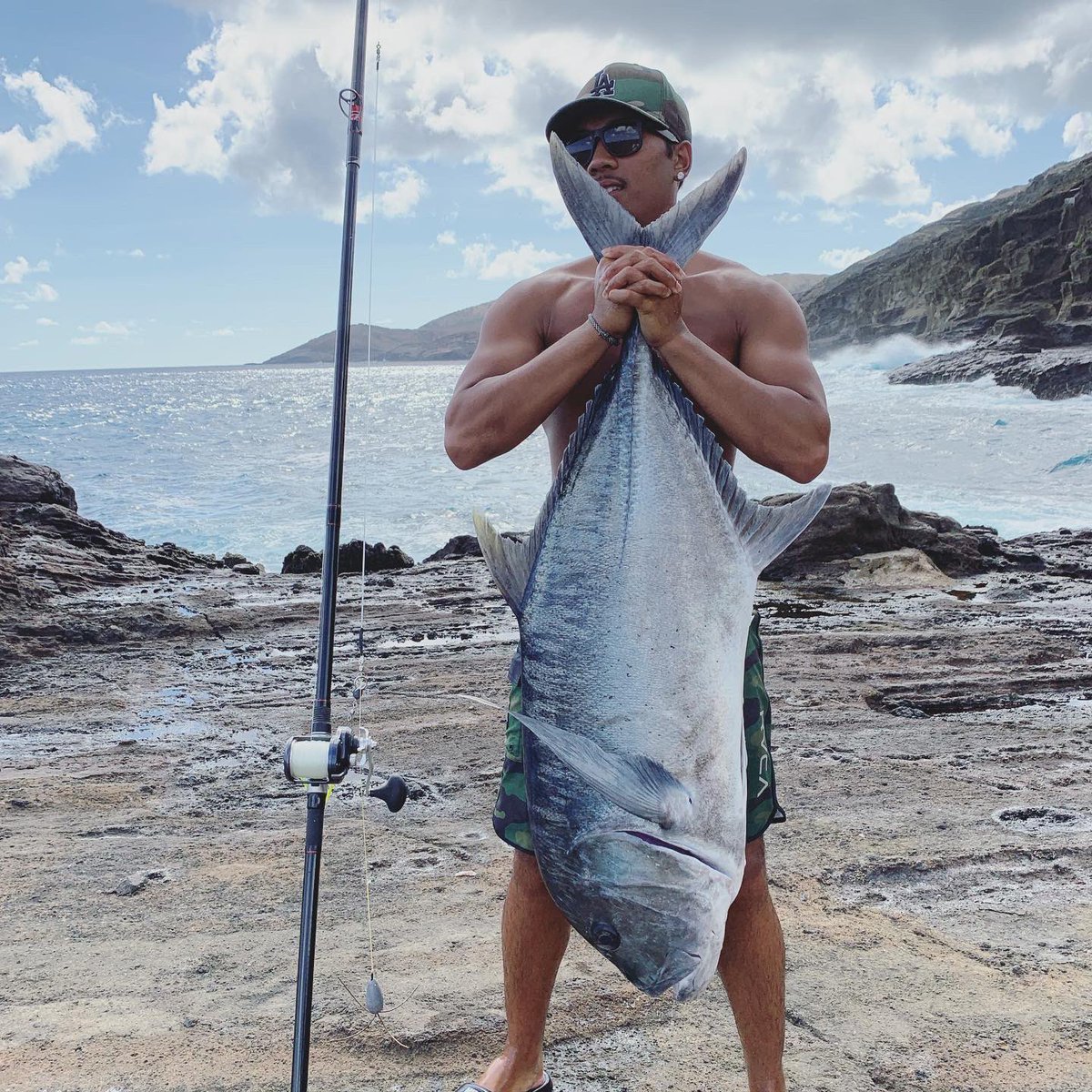 ItzAust's tweet photo. How it started       Vs.   How it’s going 🎣 https://t.co/aqaw6Jaezp
