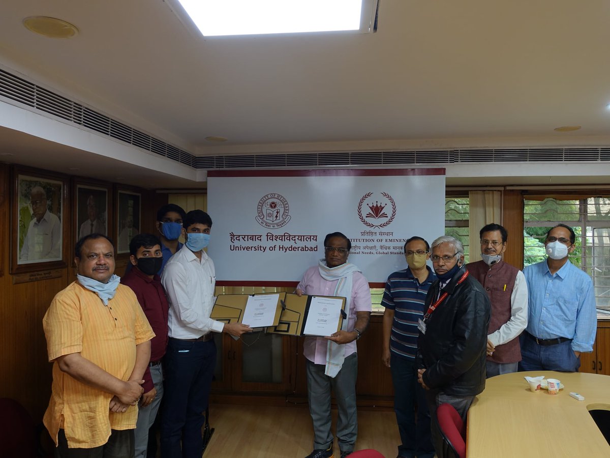 appliedaicourse's tweet photo. The
@HydUniv
and
@appliedaicourse
signed the Memorandum of Understanding on 14 October 2020 for jointly offering online P.G. Diploma Course in ‘Artificial Intelligence and Machine Learning’ (PGDAI&ML) through the Centre for Distance and Virtual Learning (#CDVL).
@GoI_MeitY https://t.co/Zi8qcGVIZm