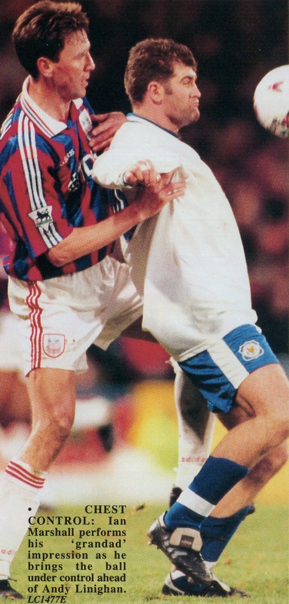 LCFCprogs's tweet photo. #ChangeStrip 🦊
Another white kit combo, Jan 1998: #FACup defeat at #SelhurstPark, where we went down to a @Bruce10Dyer hat-trick. Nice kit though…
#LCFC #CPFC @Muzzie06
⚪️🔵🔵 https://t.co/Y70UoIydvr