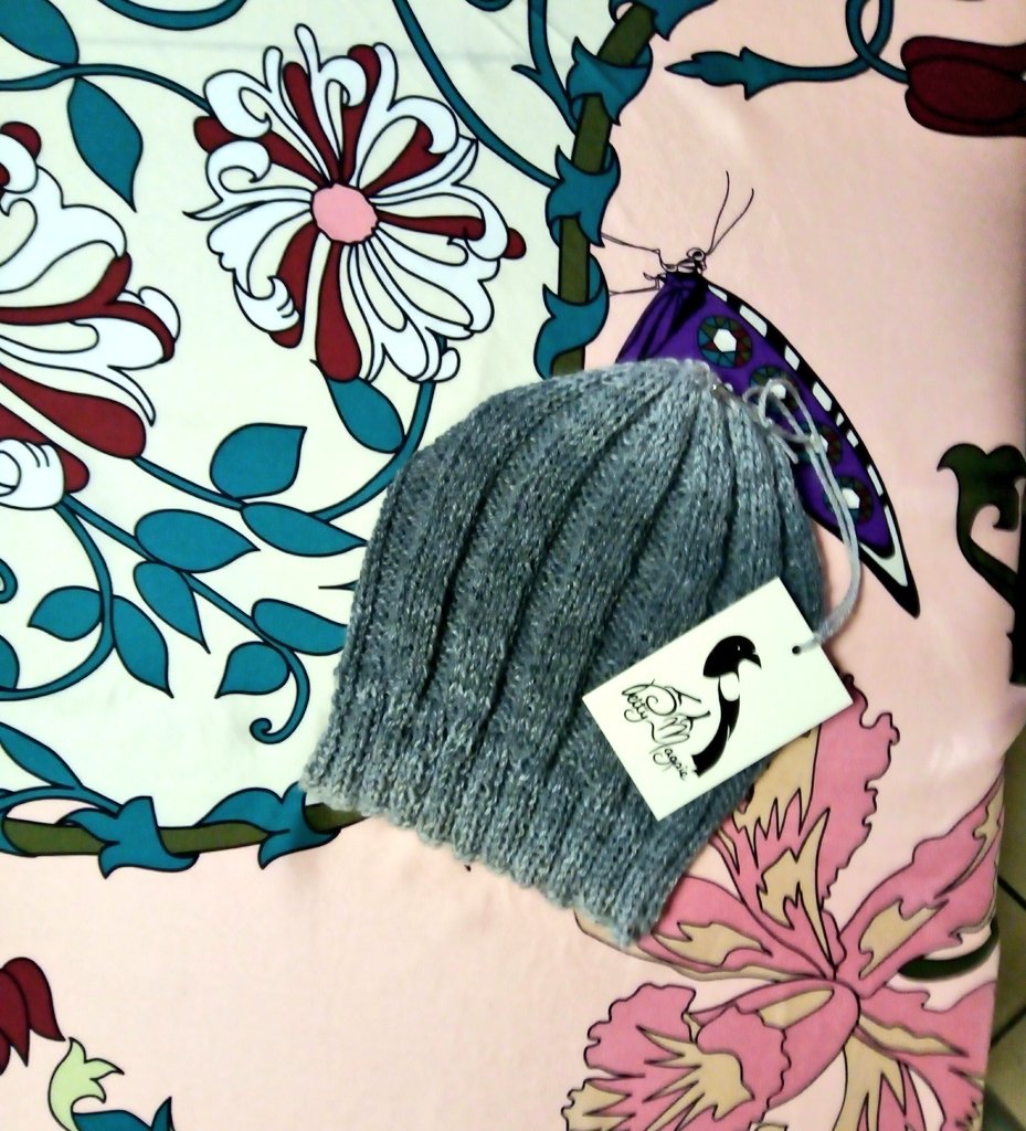 pettymagpie's tweet image. #piumetta degradé 
Attenzione all&apos;understatement 
I toni di grigio variano impercettibilmente.