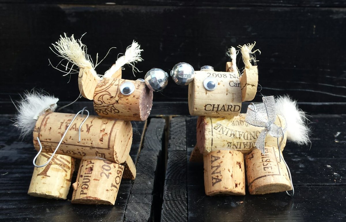 Goooooodmorning!!! Ik maak ze ieder jaar weer #Kurkenrudolf
4 eu. pst. 3 voor 10