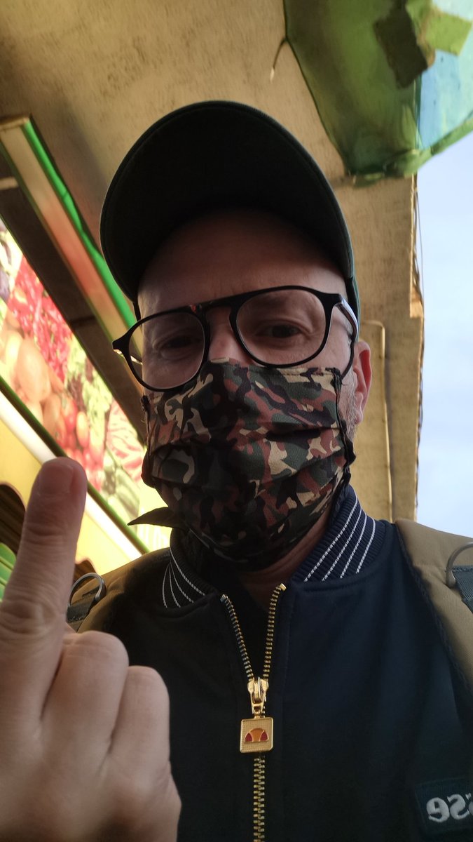 Dedicado a todo aquel que ha decidido joder a los trabajadores autónomos. Empleados y clientes para así frenar otra vez el intento de salir adelante trabajando con seguridad y todas las medidas de higiene. Gracias por nada.