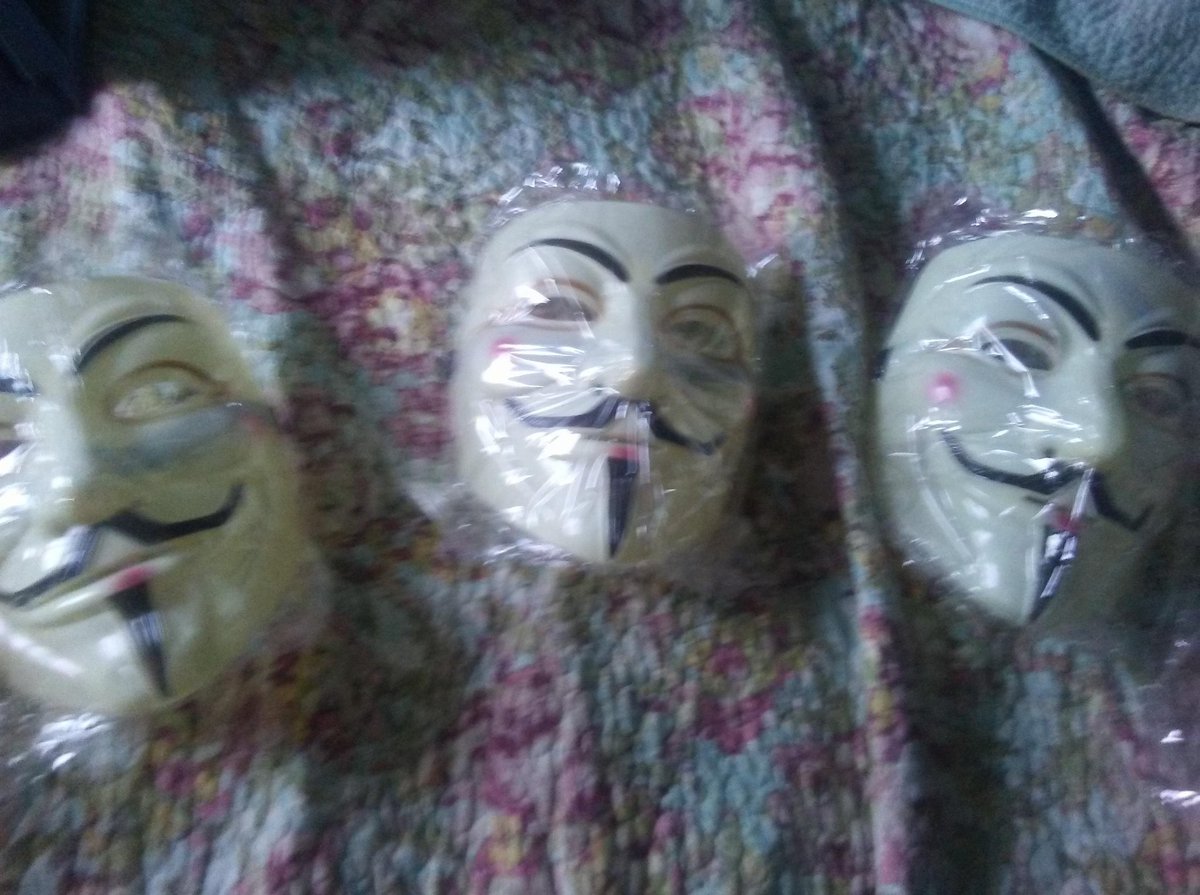 JamalCastro8's tweet photo. I bought 3 new masks, I'll give 2 on the street free, go get yours yours guys.. Retweet this if it appears on your timeline #Anonymous https://t.co/IGq5j7sXjl