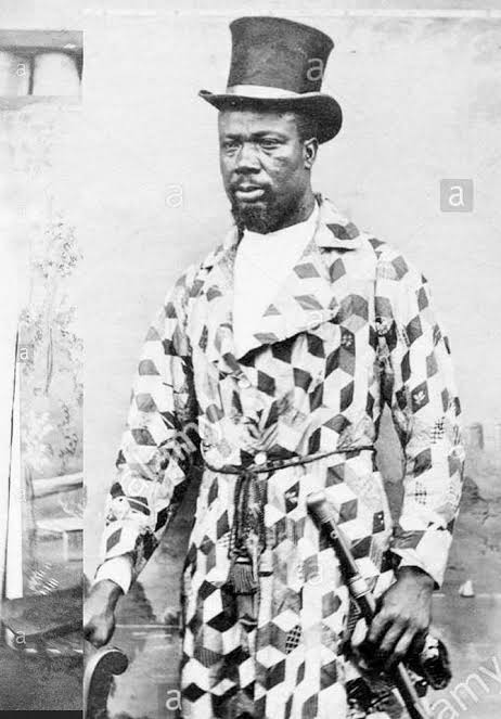 And in Jan 1895, after the death of Ebifa, he threw caution to the winds and led more than a thousand men in a dawn raid on the Royal Niger Company's headquarters at Akassa, with 22 war canoes and 1,500 foot soldiers from the Ijo nation he attacked the RNC depot in Akassa.