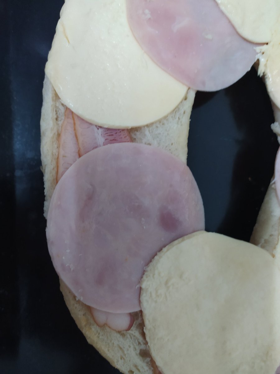 saki260's tweet photo. Me siento estafado por @Mercadona. Si para ustedes esto es lomo, en mi pueblo se le llama choped. https://t.co/xEsLDrUGX7