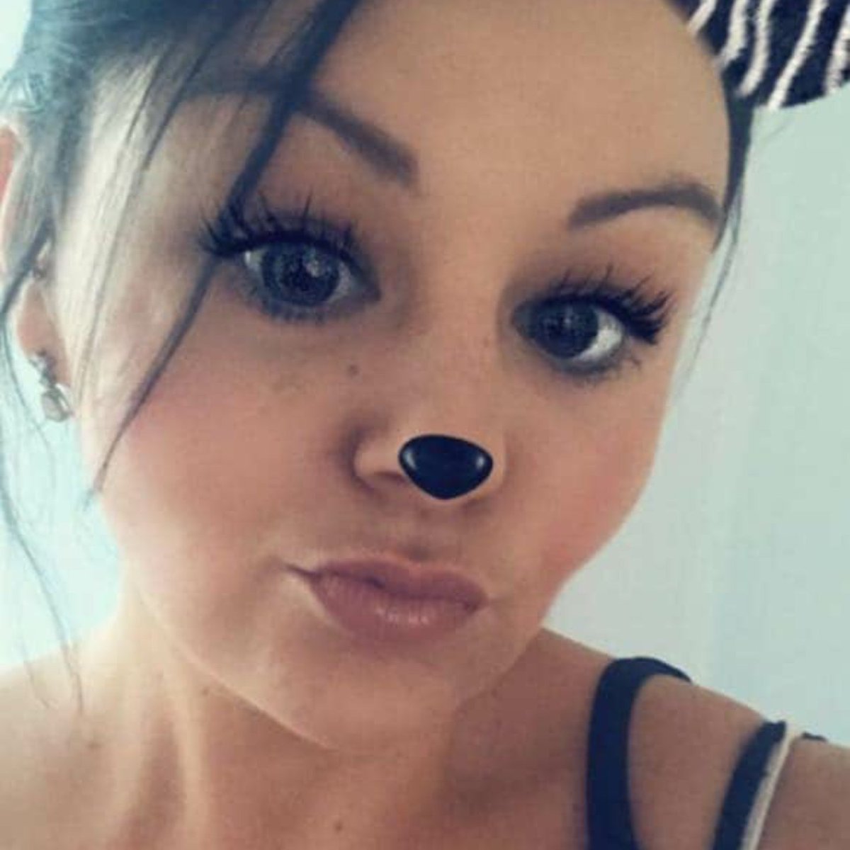 lauracoyle899's tweet photo. #NewProfilePic https://t.co/HuqjG8Vm3P