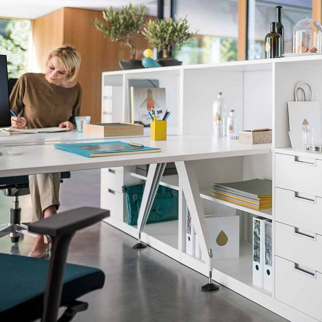 lambdatres3's tweet image. El armario modular Grand Slam Z permite aprovechar el espacio de trabajo al máximo. Es accesible desde los dos lados y tiene una gran capacidad de almacenaje. ¡Diseña tu espacio a tu gusto con nuestros armarios modulares!

#interiorismo #mobiliario #diseño #oficina #arquitectura