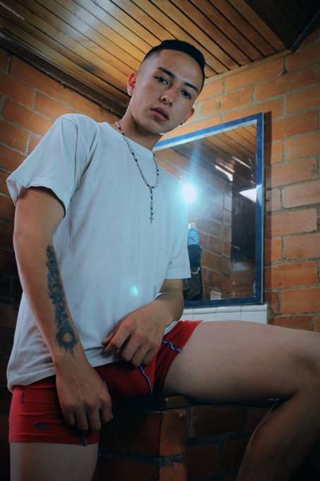 🥴🤩 https://t.co/F40yjYTD52<a href="/tag/nuevafotodeperfil"class="tags"><span>#nuevafotodeperfil</span></a>