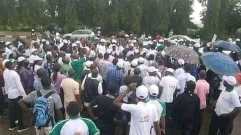 Exitednpoweryou's tweet photo. @MBuhari You disengage 500,000 @npowerite into the street and went ahead to recruit another set of temporary UBE teachers @ProfOsinbajo that shows how clueless our government is @LagosNPower we will remainon the street #absorptionisallwewant @UN @SaharaReporters @nassnigeria @CNN https://t.co/7wS82YWlHL